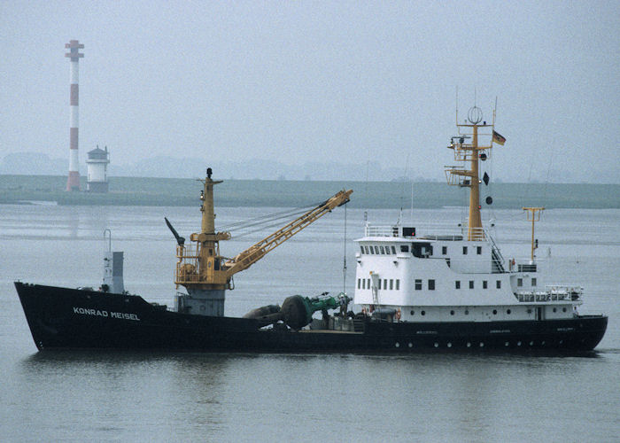 Photograph of the vessel  Konrad Meisel pictured on the River Elbe on 27th May 1998