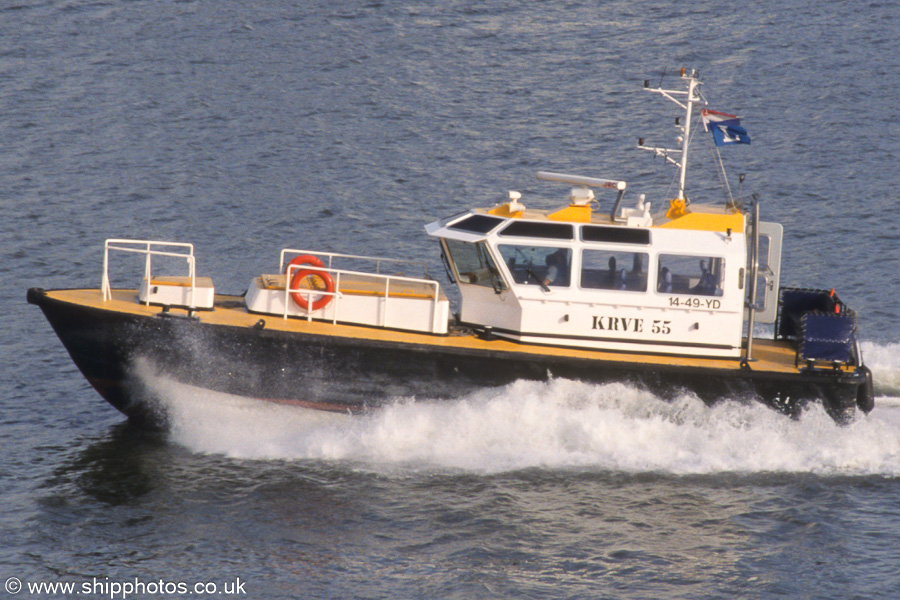 Photograph of the vessel pv KRVE 55 pictured on the Nieuwe Maas at Vlaardingen on 16th June 2002