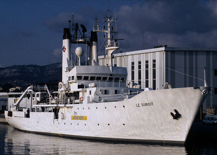 Photograph of the vessel rv Le Suroit pictured at Toulon on 16th December 1991