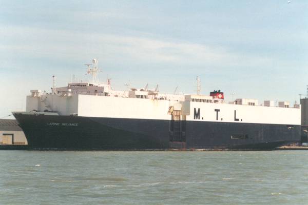 Photograph of the vessel  Marine Reliance pictured in Southampton on 8th April 1997
