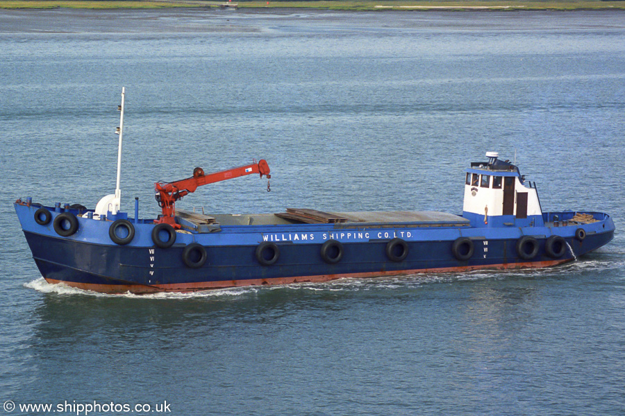  Murius pictured on Southampton Water on 17th August 2003