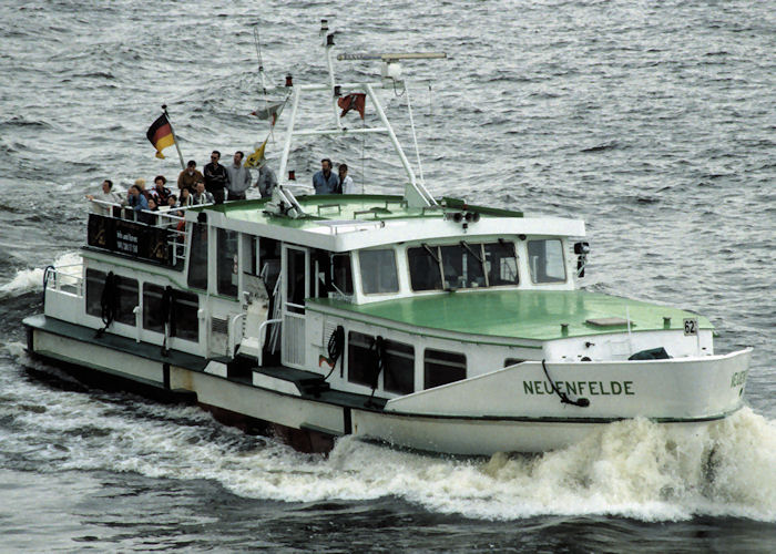 Photograph of the vessel  Neuenfelde pictured at Hamburg on 27th May 1998