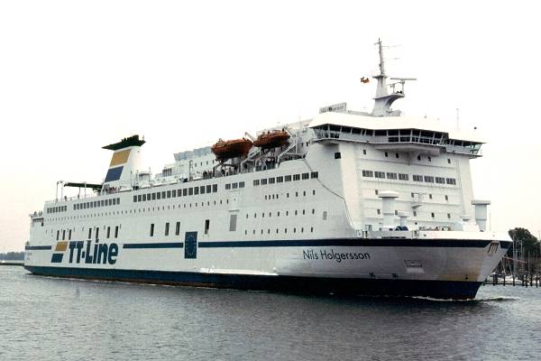Photograph of the vessel  Nils Holgersson pictured arriving at Travemünde on 27th May 2001
