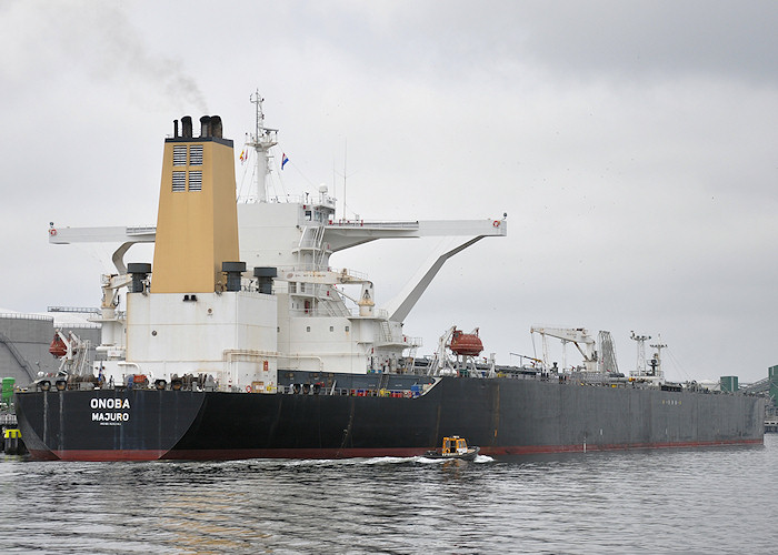 Photograph of the vessel  Onoba pictured in the Calandkanaal, Europoort on 26th June 2011