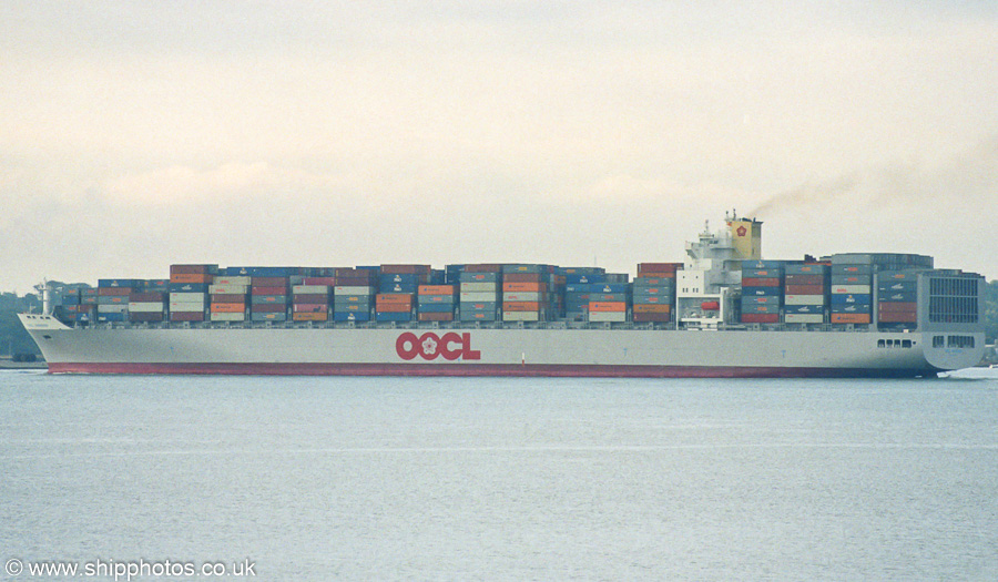  OOCL Shenzhen pictured departing Southampton on 27th September 2003
