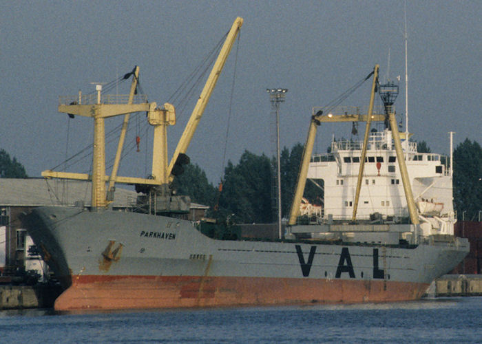 Photograph of the vessel  Parkhaven pictured in Waalhaven, Rotterdam on 27th September 1992