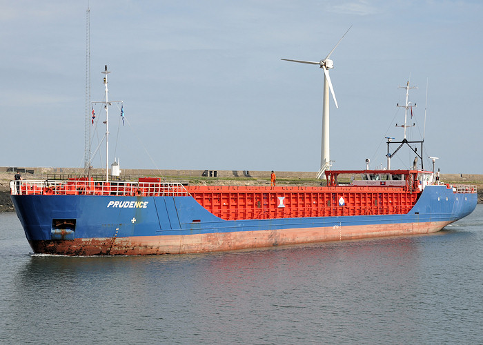  Prudence pictured arriving at Blyth on 24th August 2012