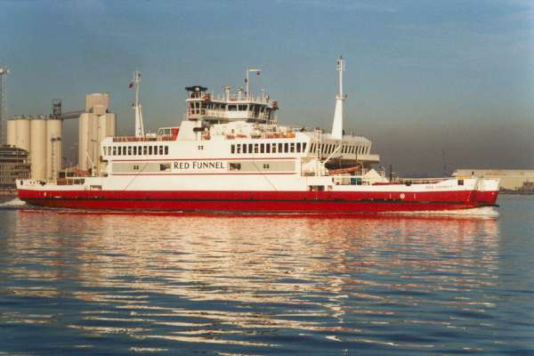 Photograph of the vessel  Red Osprey pictured in Southampton on 22nd January 1999