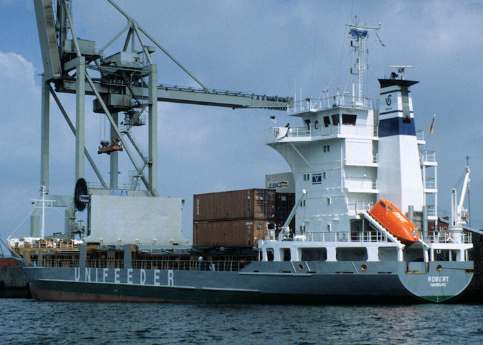 Photograph of the vessel  Robert pictured at Hamburg on 9th June 1997