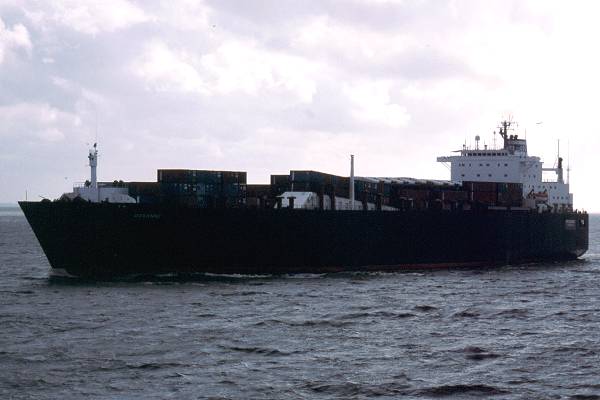 Photograph of the vessel  Roxanne pictured on the River Elbe on 29th May 2001