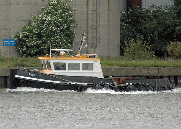 Photograph of the vessel  RVE 6 pictured on the Nieuwe Maas at Rotterdam on 20th June 2010