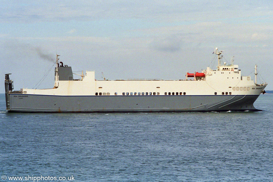 Photograph of the vessel RFA Sea Crusader pictured approaching Southampton on 18th August 2002
