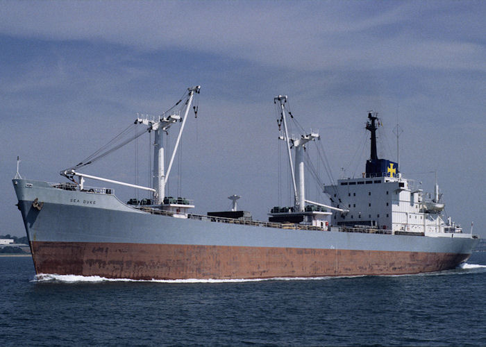 Photograph of the vessel  Sea Duke pictured approaching Southampton on 21st July 1996