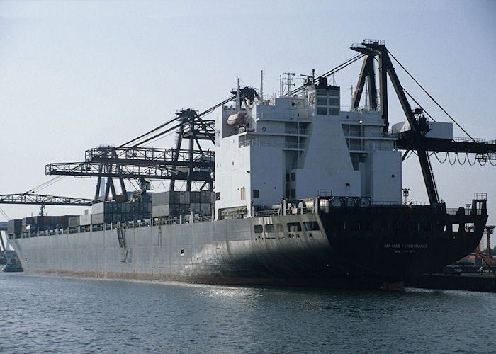 Photograph of the vessel  Sea-Land Performance pictured in Prins Willem-Alexanderhaven, Rotterdam on 27th September 1992