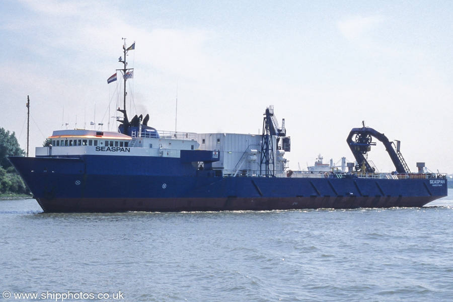 Photograph of the vessel  Seaspan pictured in Wiltonhaven, Rotterdam on 17th June 2002