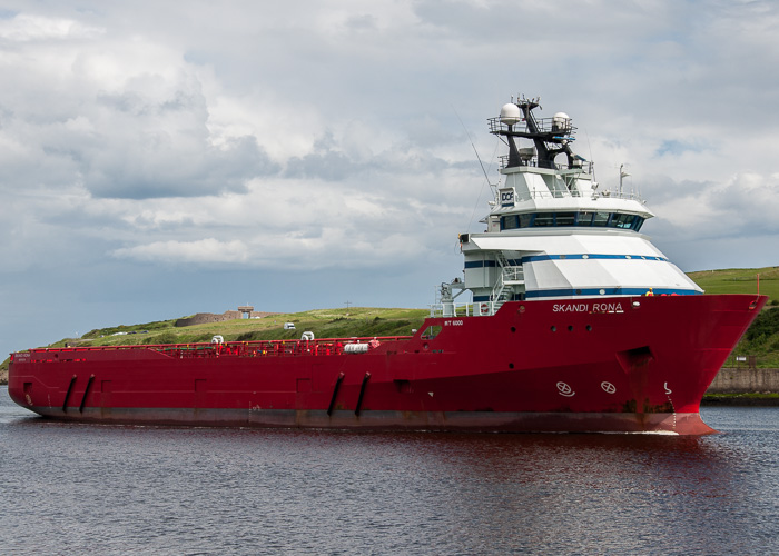 Photograph of the vessel  Skandi Rona pictured arriving at Aberdeen on 11th June 2014