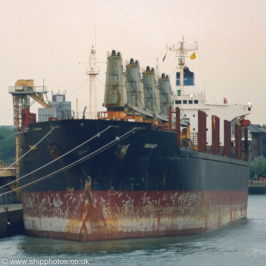  Smart pictured at Southampton on 17th August 2003