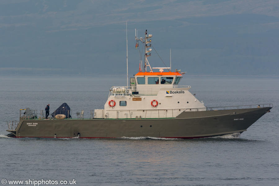  Smit Don pictured passing Greenock on 20th April 2019