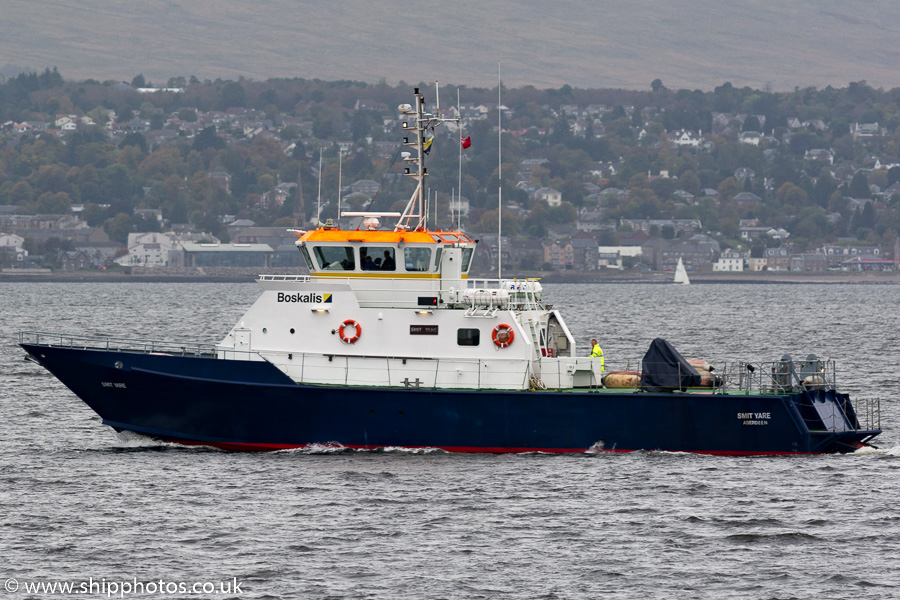 Photograph of the vessel ts Smit Yare pictured passing Greenock on 8th October 2016