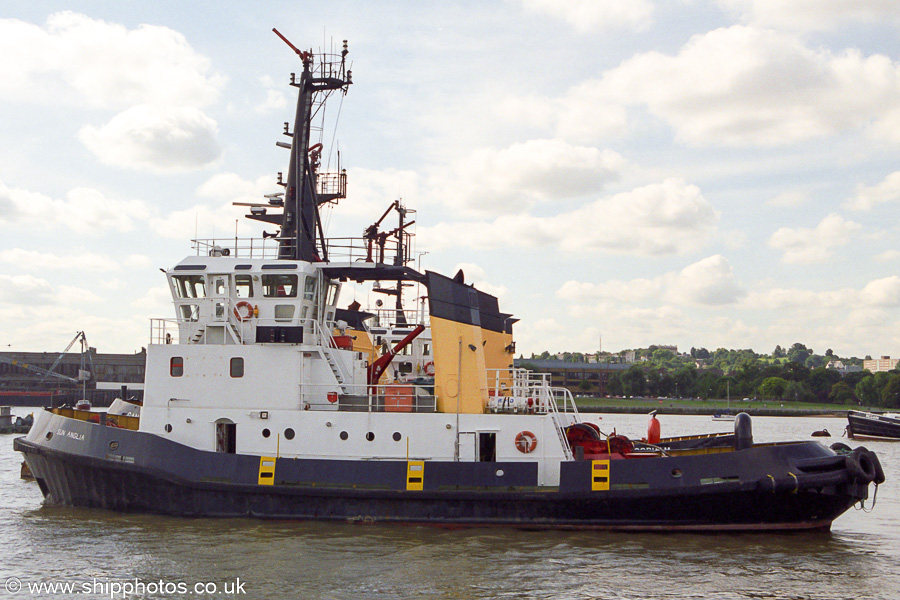 Photograph of the vessel  Sun Anglia pictured at Gravesend on 1st September 2001