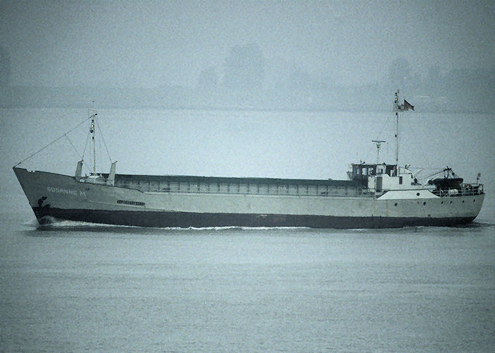 Photograph of the vessel  Susanne M pictured on the River Elbe on 27th May 1998