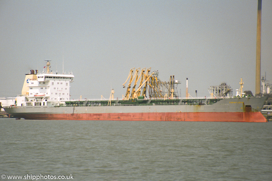  Tärnfjord pictured at Shellhaven on 17th June 1989