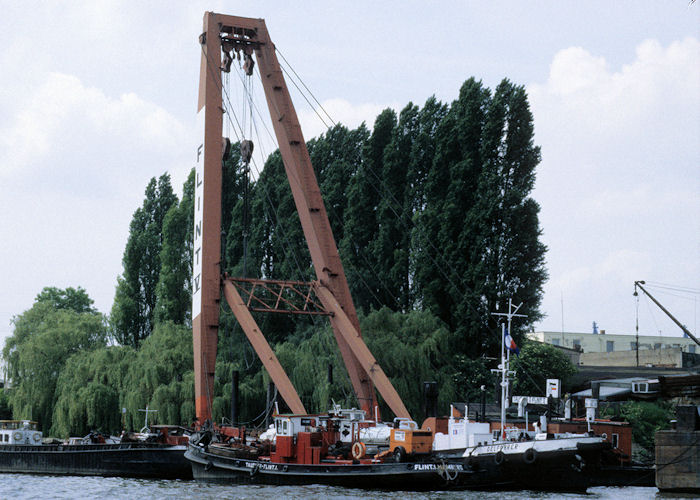  Taucher Flint V pictured at Hamburg on 27th May 1998
