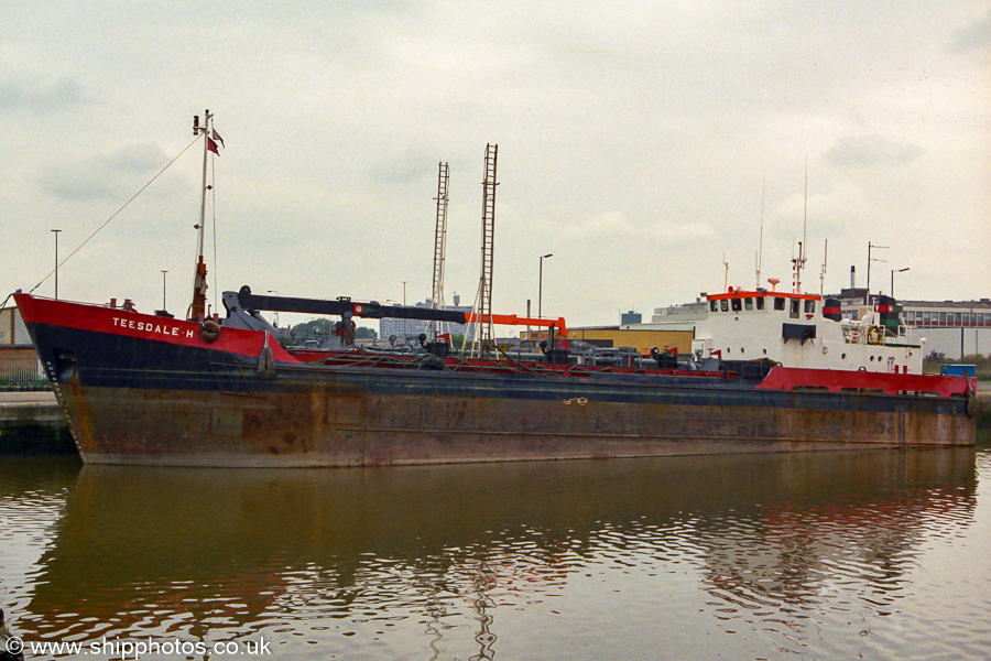  Teesdale H pictured in Albert Dock, Hull on 11th August 2002