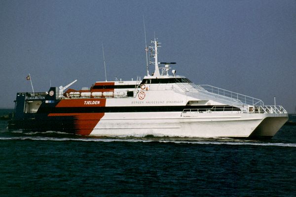 Photograph of the vessel  Tjelden pictured arriving in København on 1st June 1998