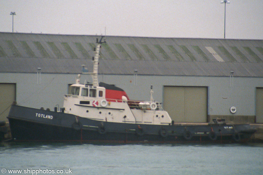 Photograph of the vessel  Totland pictured at Southampton on 30th December 1989
