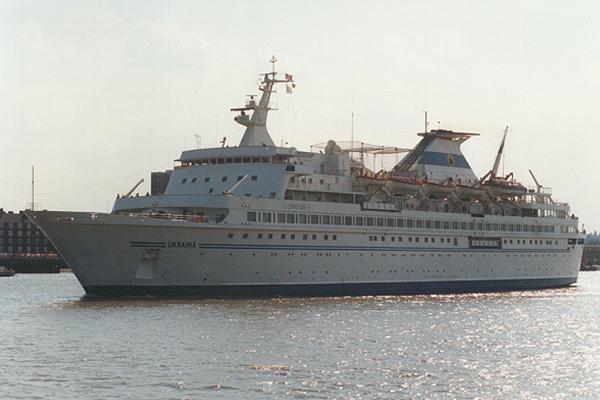  Ukraina pictured passing Greenwich on 9th August 1995