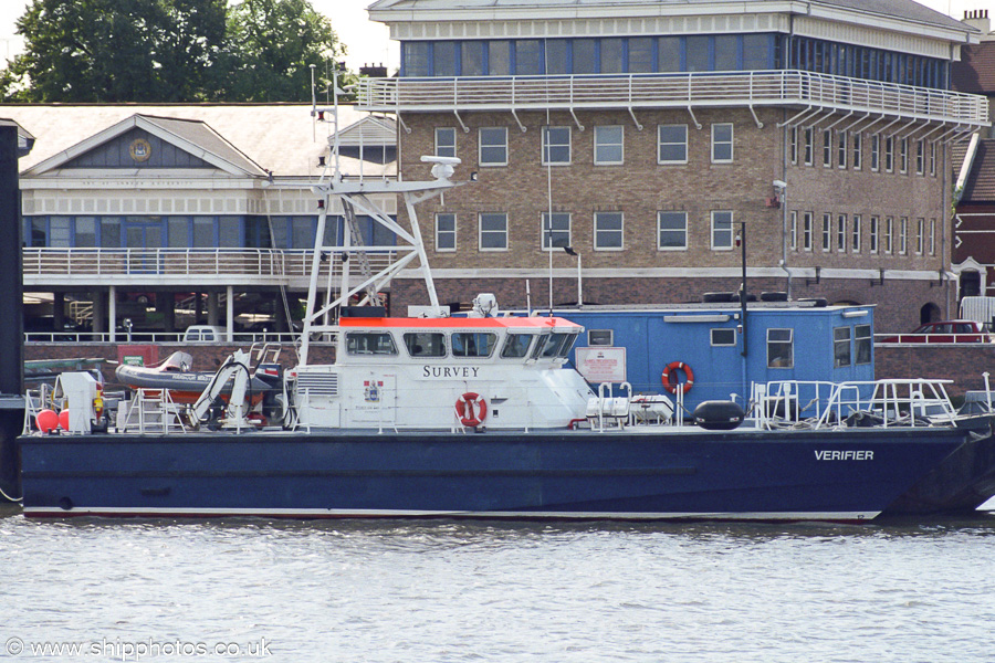 Photograph of the vessel rv Verifier pictured at Gravesend on 1st September 2001
