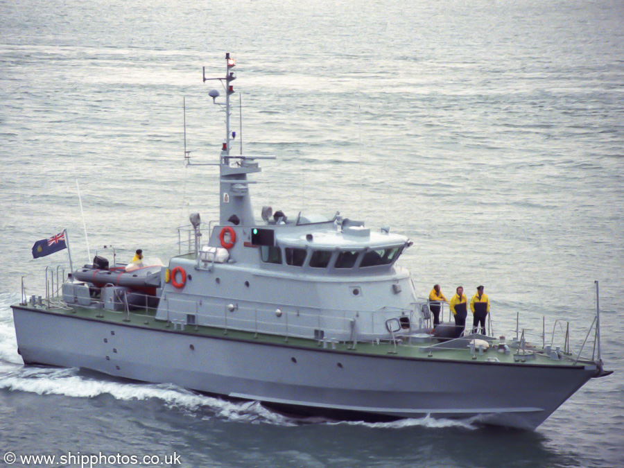 HMCC Vigilant pictured entering Portsmouth Harbour on 7th January 1989