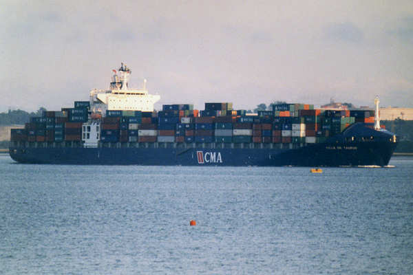 Photograph of the vessel  Ville de Taurus pictured arriving in Southampton on 4th June 2000