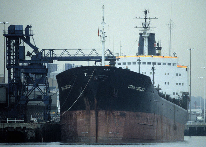 Photograph of the vessel  Ziemia Lubelska pictured at Southampton on 21st January 1998